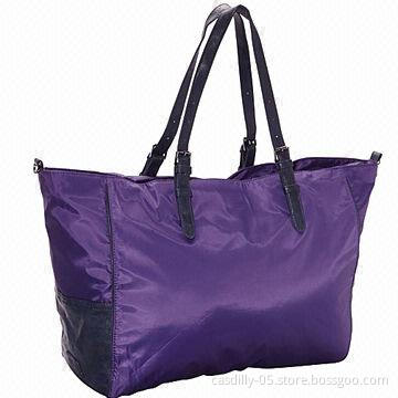 Bag with Top Zipper Closure